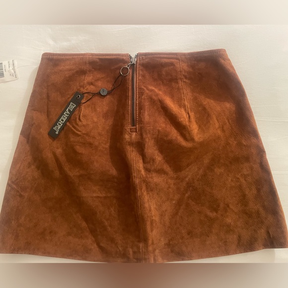 NWT [BLANK NYC] SUEDE MINI SKIRT - NWT Sz 27 - Picture 4 of 6